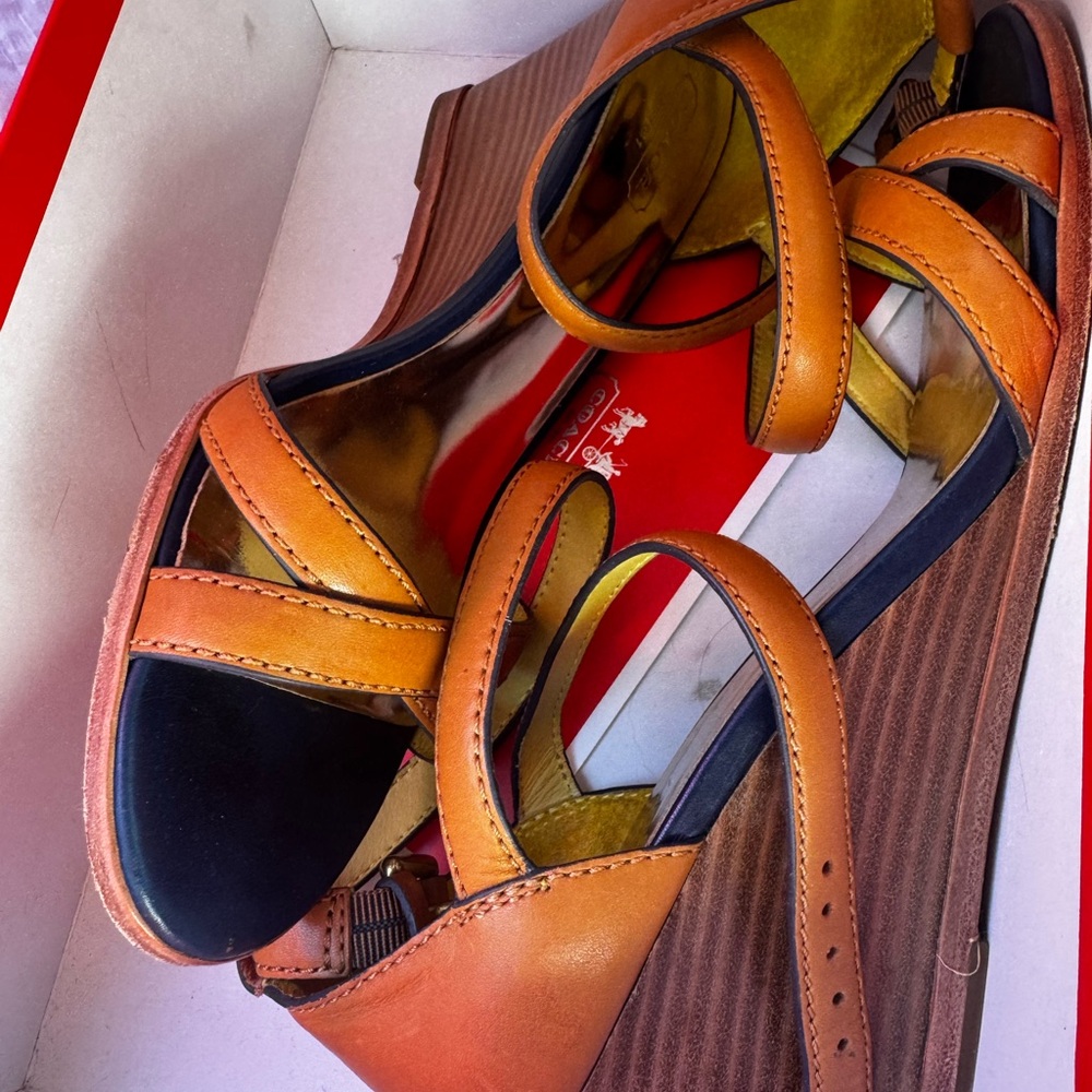 Coach wedge heels- Coretta veg leather ginger 9